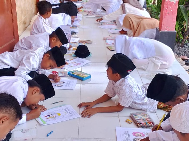 SEMANGAT PERINGATAN HARI SANTRI DI SDN 2 DAWUAN
